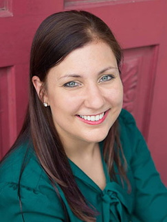 Rachel Uppgaard headshot