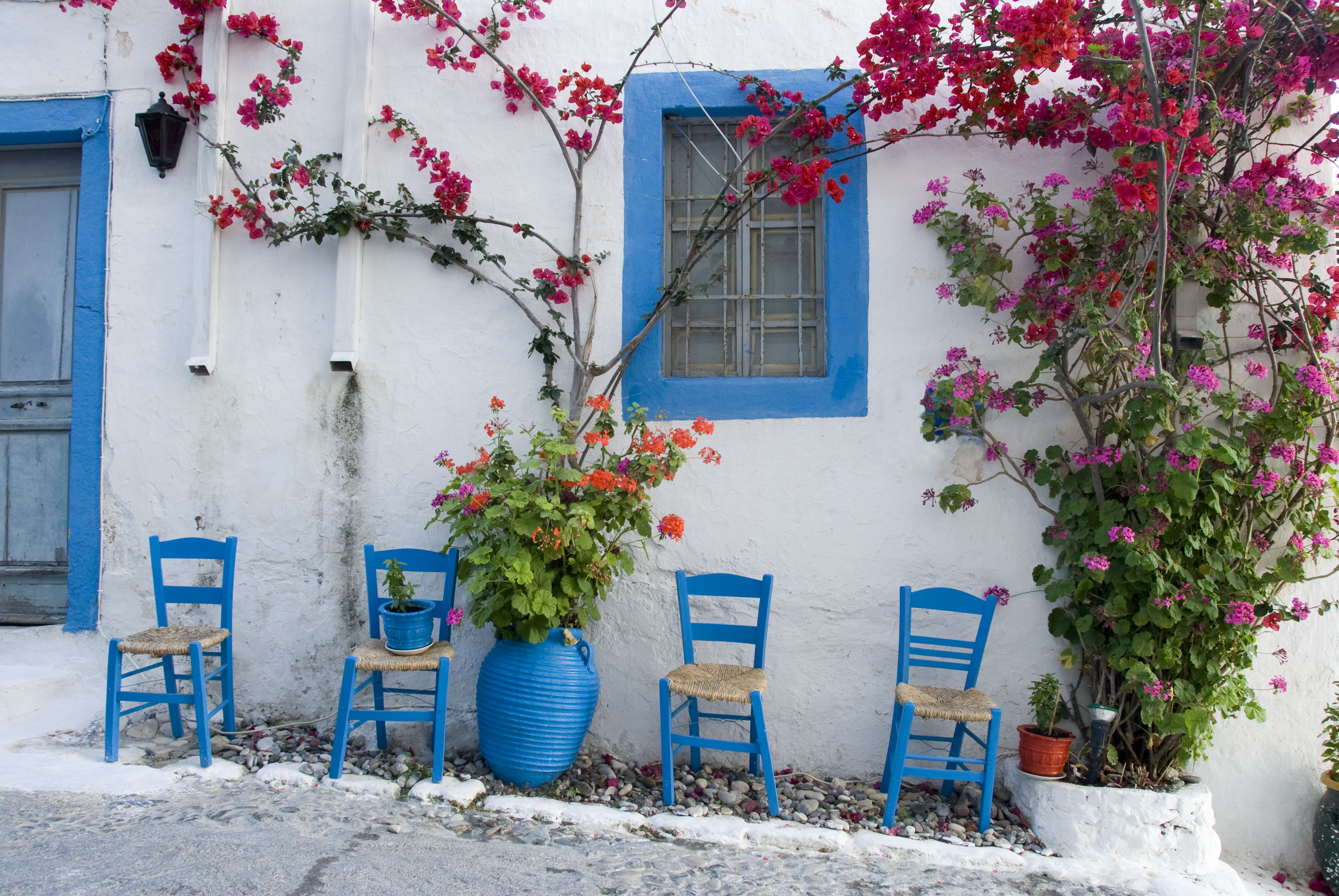 Santorini wall