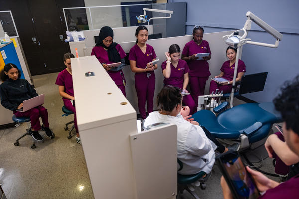 preclinic demonstration with instructor and eight students