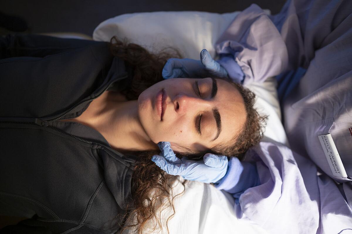 A patient receives treatment in the TMD, Orofacial Pain and Dental Sleep Medicine Clinic