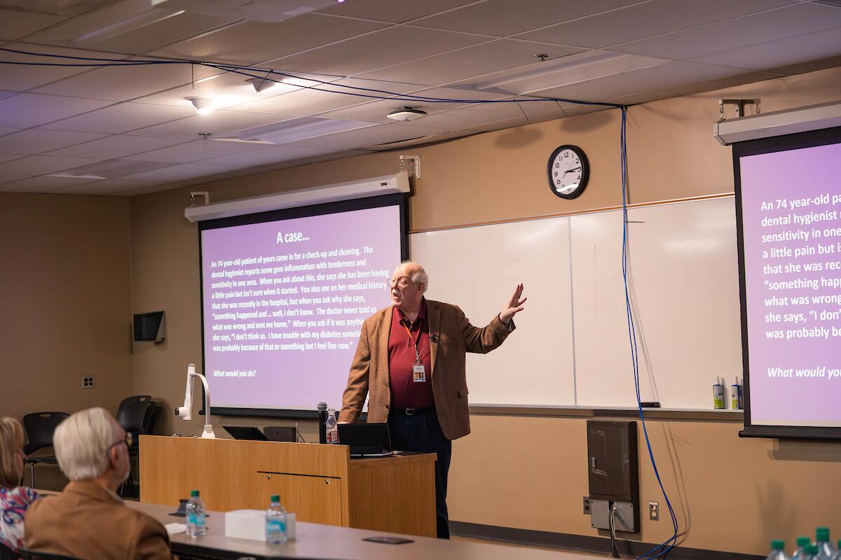 doctor stephen shuman gives a seminar during alumni weekend