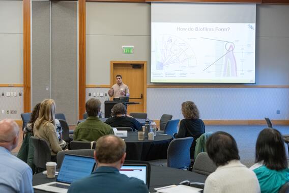 Bruno Lima presenting on biofilms
