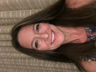 Headshot of Lisa Johnson