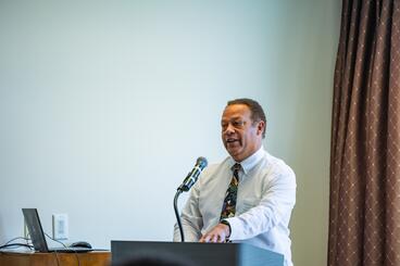 Karl Self speaks at the Dental Therapy banquet