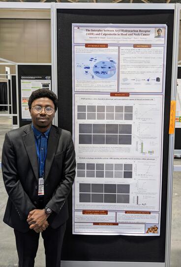 Boluwatife Olu Afolabi, second-year PhD candidate at AADOCR annual meeting
